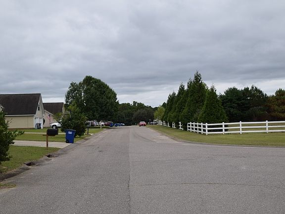 4th image of 134 Remington Dr