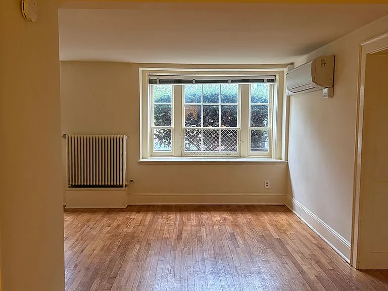 100 E Church St #7 — Photo 6