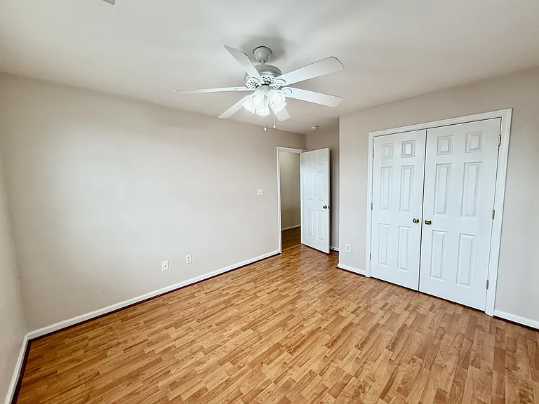 221 Dunn St — Photo 25