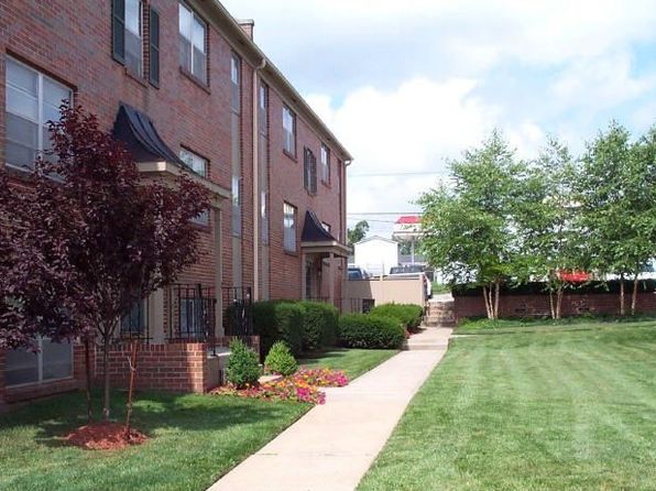 327 Franklin Ave #F-C3