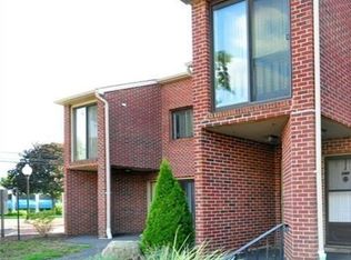 279 Redstone Hill Rd APT 37, Bristol, CT 06010