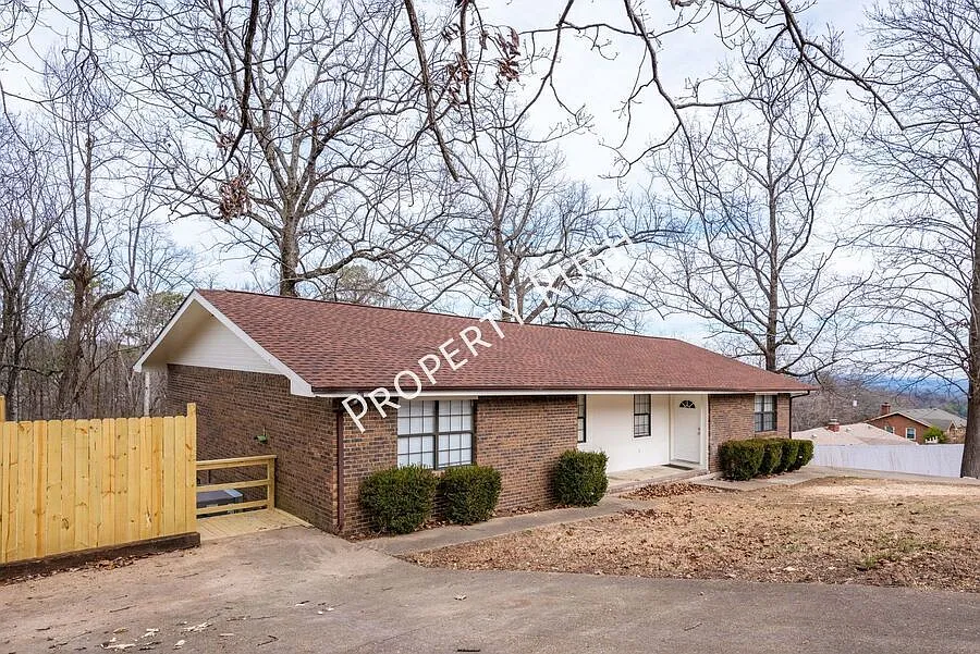 Building Photo - 340 Alpine Dr #A