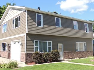 1909 Prospect Ave, Peru, IL 61354