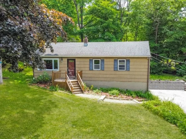 13 Hilary Ct, Vernon Twp., NJ 07460