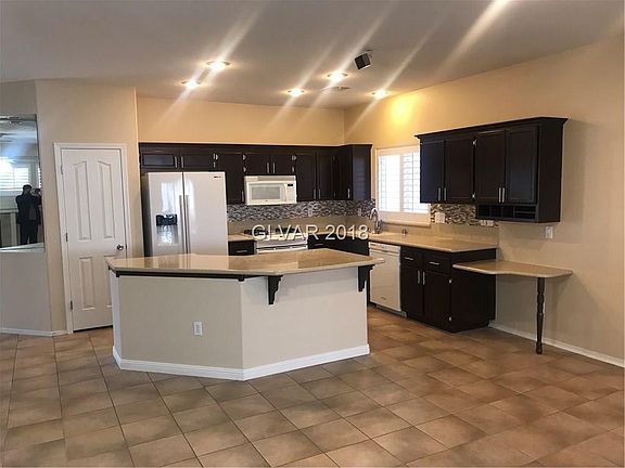 2nd image of 2733 Grande Valley Dr