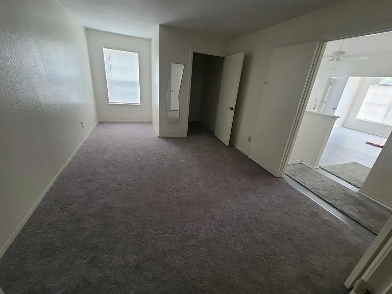 1613 Columbia Arms Cir #244 — Photo 7