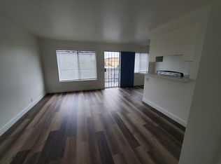 13304 Roselle Ave APT 4, Hawthorne, CA 90250