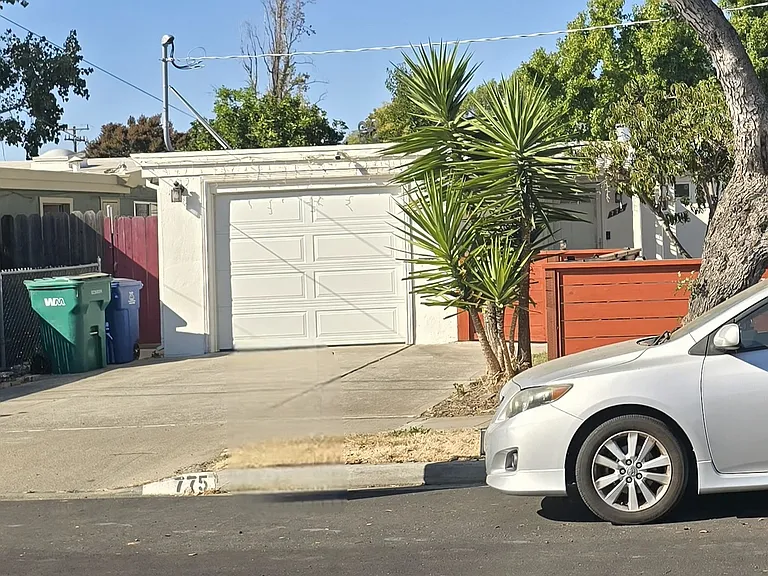 775 Beryl Pl — Photo 14