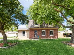 7125 Twana Dr, Urbandale, IA 50322