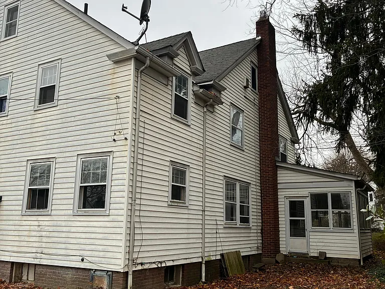 72 Harriman Ave #2 — Photo 3