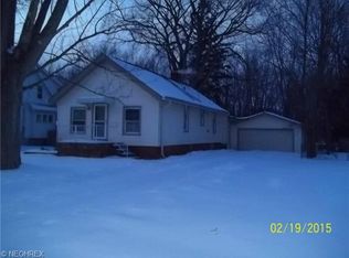 25566 W Hedgewood Dr, Westlake, OH 44145