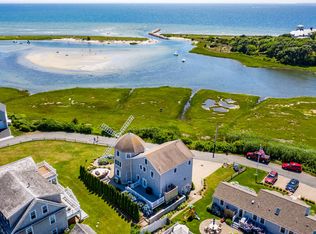 216 7th Ave, West Hyannisport, MA 02672