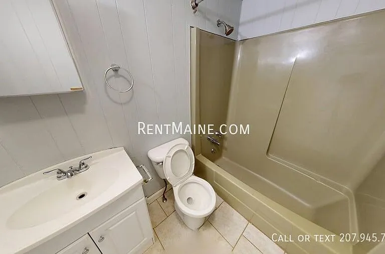 282 Main St #8 — Photo 4