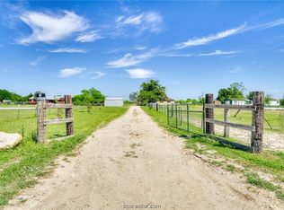 5617 Strawther Rd, North Zulch, TX 77872