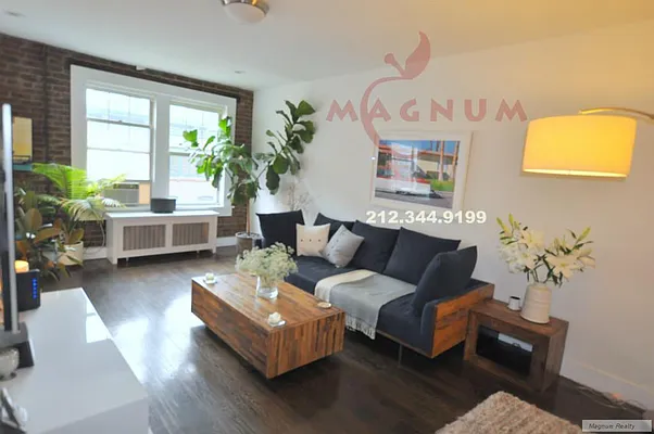 Rented by Magnum Realty Holdings, LLC | media 22