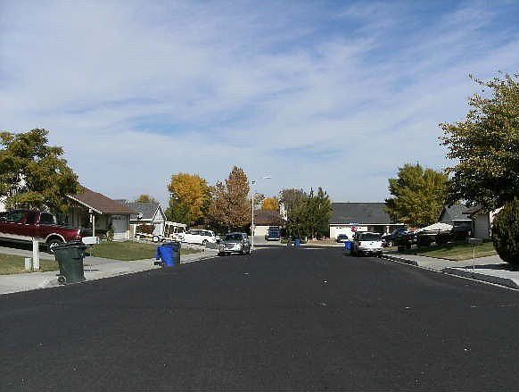 2nd image of 14954 Glasgow Ct