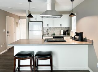 501 S 5th St APT 201, Renton, WA 98057