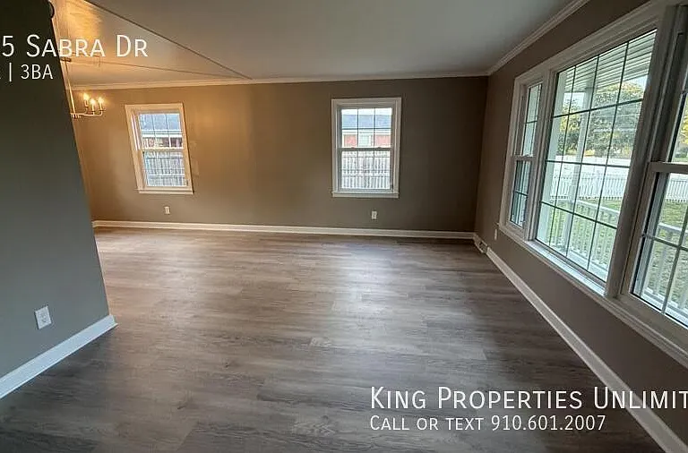 335 Sabra Dr — Photo 4