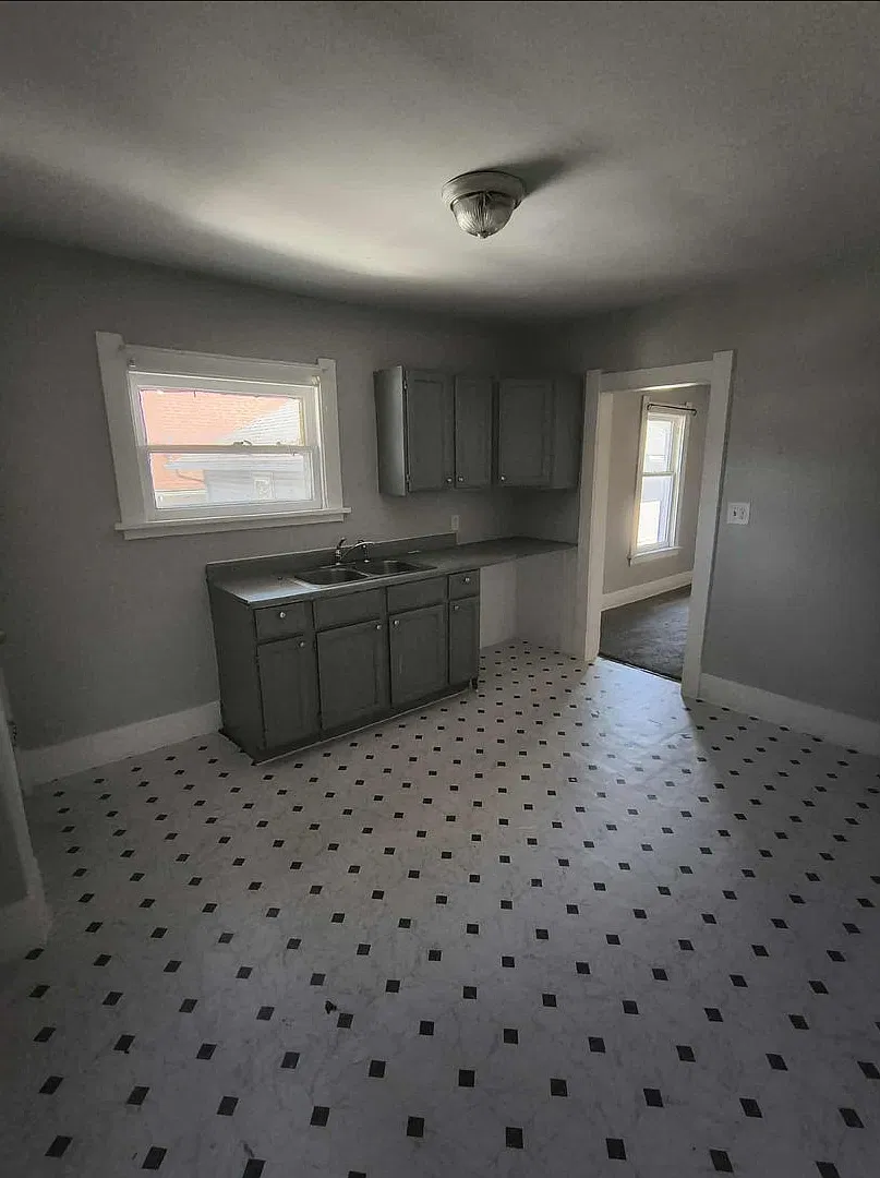 2 bed, 1133 sqft, $795 — Photo 3
