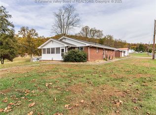 525 Wythal Rd, Saint Albans, WV 25177