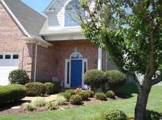 9332 S Fairmont Cir, Collierville, TN 38017