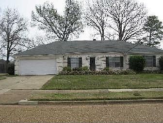 1st image of 2946 Darolyn St