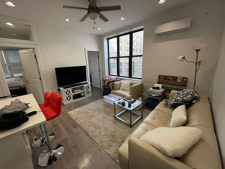 1st image of 218 E 36th St #3B