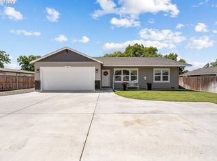 989 E Main St, Hermiston, OR 97838