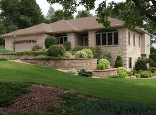 1812 Chinook Dr, Duluth, MN 55811