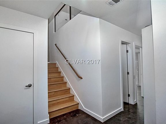 4th image of 1152 E Carson Ave
