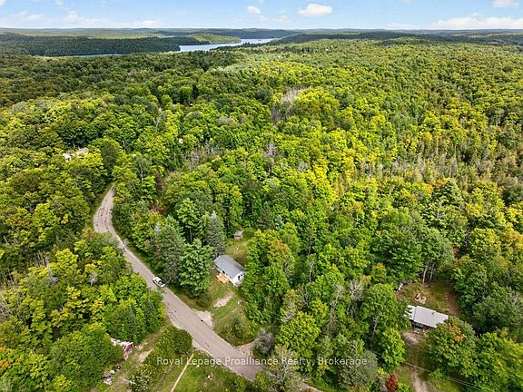 4th image of 1139 River Rd