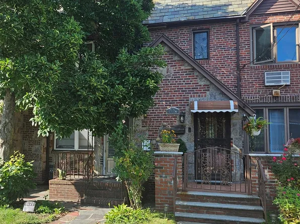 8121 77th Avenue, Glendale, NY 11385