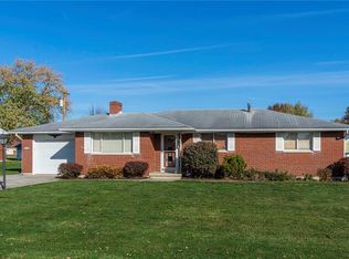 810 Barbara Ln, Wapakoneta, OH 45895