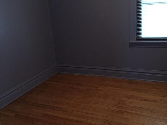 4th image of 4033 W Newport Ave #2