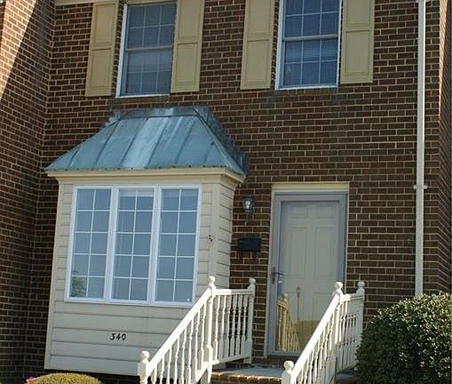 2nd image of 340 Worthington Sq