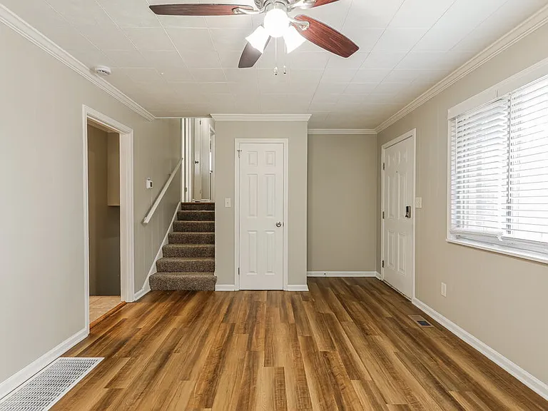 1217 Turf Dr — Photo 11