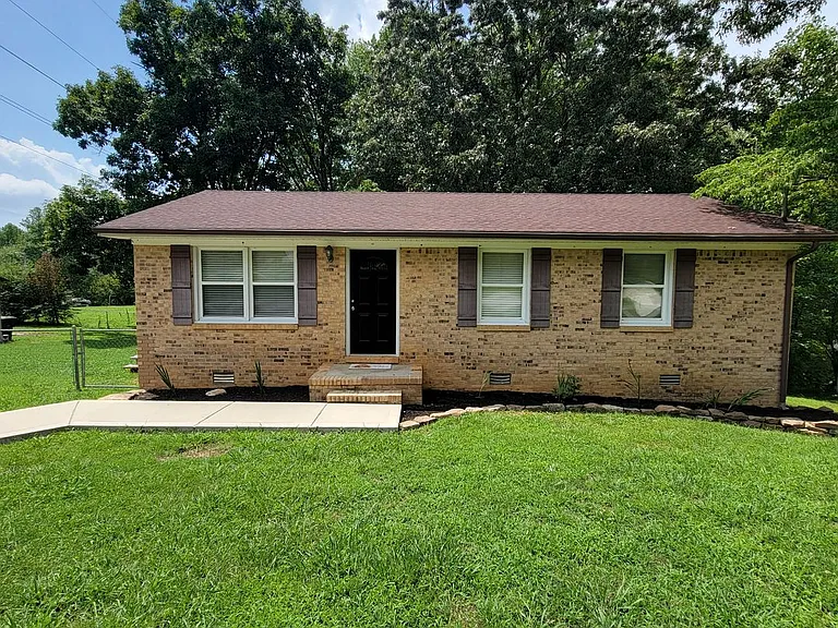 2128 Wildwood Rd — Photo 15