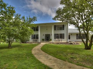 74 Magnolia Dr, Blue Ridge, GA 30513