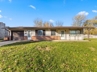 230 Parkview Dr, New Whiteland, IN