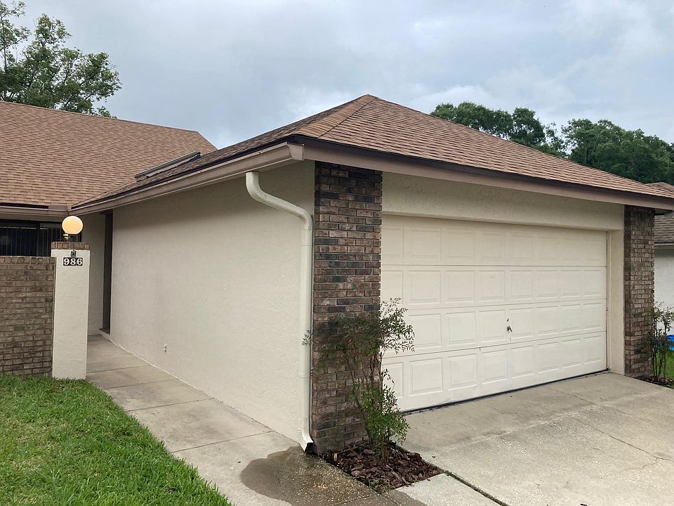 1st image of 986 Wildflower Way