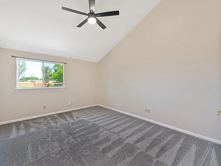 7337 Little Acorn Way — Photo 30
