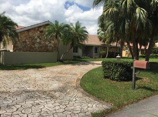 9841 SW 130th St, Miami, FL 33176