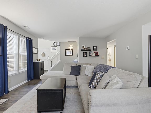 4th image of 2358 Wynbrooke Blvd
