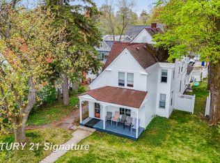 607 W Front St, Traverse City, MI 49684
