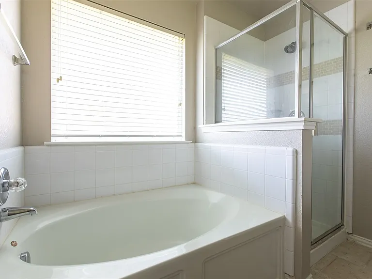 9005 Boone Dr — Photo 12