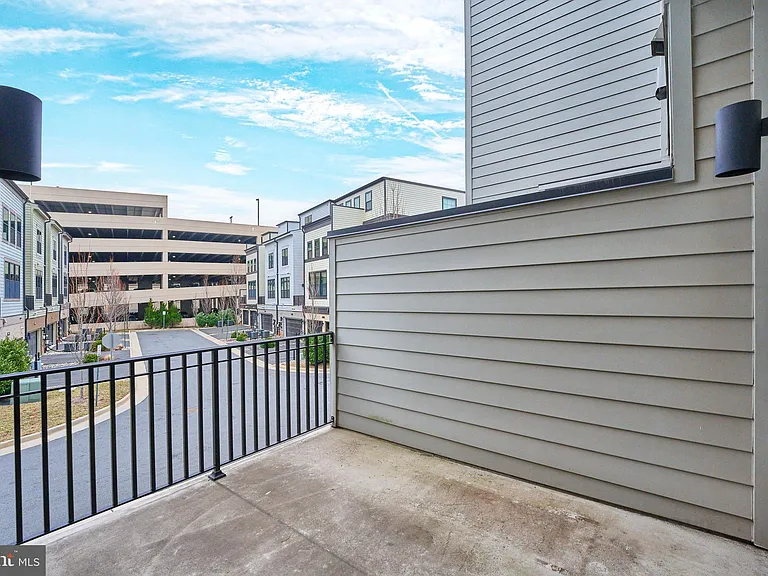 20442 Northpark Dr — Photo 19
