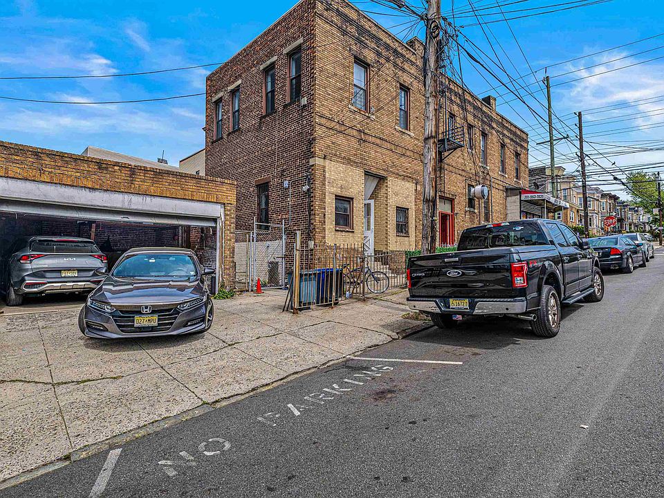 1st image of 245 Liberty Ave