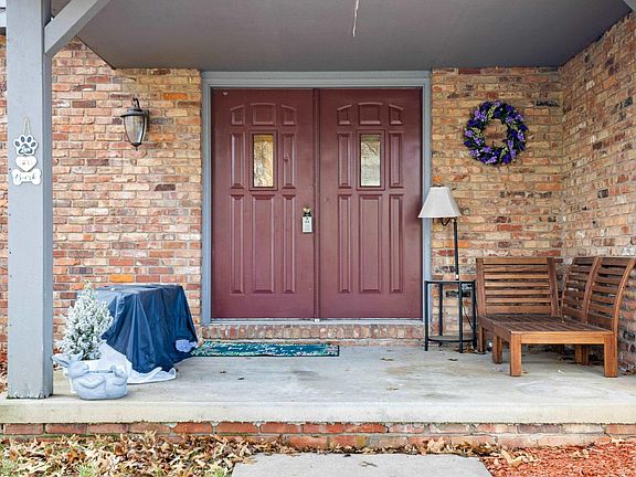 3rd image of 6209 N Heather Oak Dr