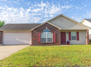 278 W Fairlane Dr, Sapulpa, OK 74066