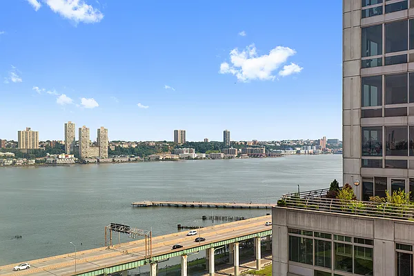 Sold by BLU Real Estate | media 10